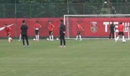 国足记者爆料新闻最新消息,备战关键战，国足调整阵容应对挑战